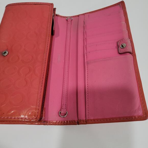 Coach Envelope Wallet Red Pink Large Patent Leather Convertible Bag Fair - Picture 3 of 11